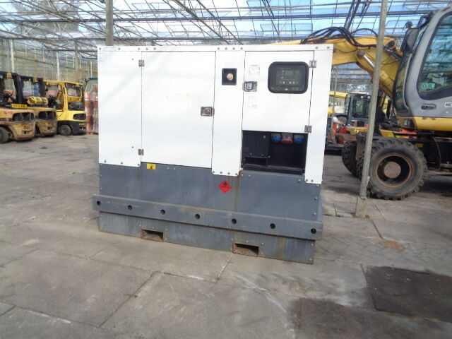Diversen 60 KVA Aggreko 60 KVA - Generador industriale: foto 5 Diversen 60 KVA Aggreko 60 KVA - Generador industriale: foto 5