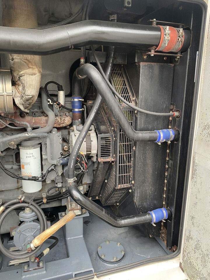 Generador industriale Diversen GHP /QSL9-G8 300 Kva Aggreko GHP /QSL9-G8 300 Kva: foto 11 Generador industriale Diversen GHP /QSL9-G8 300 Kva Aggreko GHP /QSL9-G8 300 Kva: foto 11