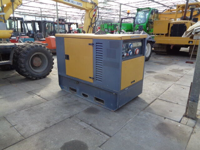 Diversen Silentstar 20 KVA Worms Silentstar 20 KVA - Generador industriale: foto 1 Diversen Silentstar 20 KVA Worms Silentstar 20 KVA - Generador industriale: foto 1
