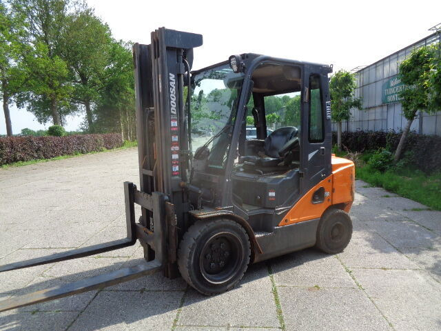 Doosan D35C-7 - Carretilla elevadora: foto 1 Doosan D35C-7 - Carretilla elevadora: foto 1