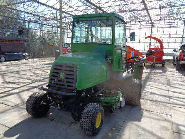 John Deere 3235C - Cortacésped: foto 5 John Deere 3235C - Cortacésped: foto 5