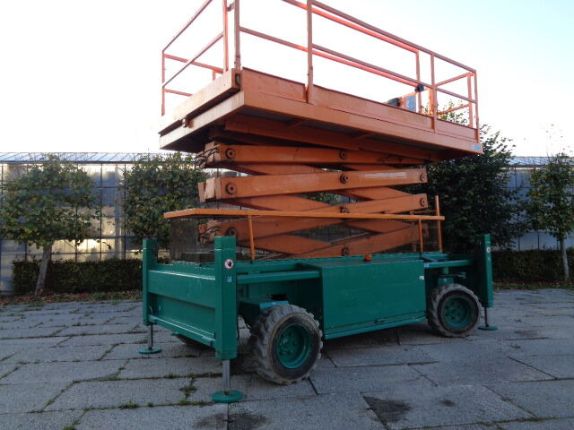 Liftlux SL140-24 - Plataforma de tijeras: foto 1 Liftlux SL140-24 - Plataforma de tijeras: foto 1