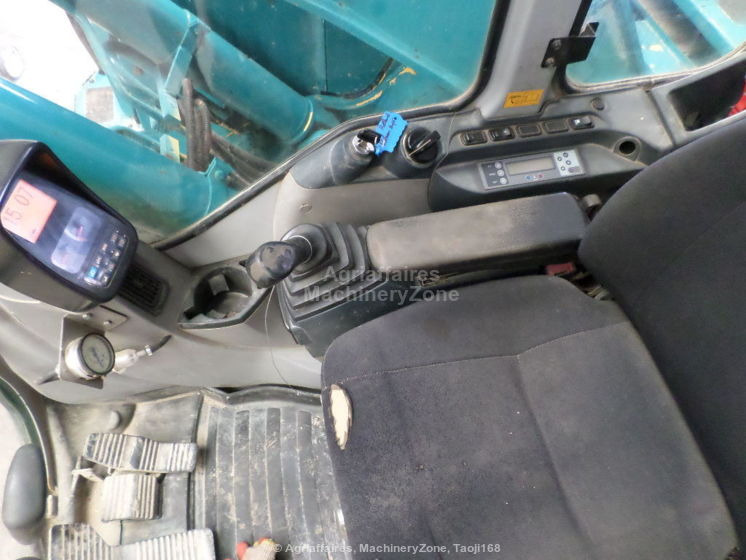 New Holland Kobelco Kobelco E 235 BSR-2 E 235 BSR-2 - Excavadora de cadenas: foto 4 New Holland Kobelco Kobelco E 235 BSR-2 E 235 BSR-2 - Excavadora de cadenas: foto 4