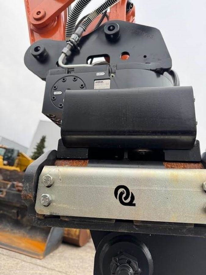 Hitachi ZX65 USB-6 - Miniexcavadora: foto 5 Hitachi ZX65 USB-6 - Miniexcavadora: foto 5