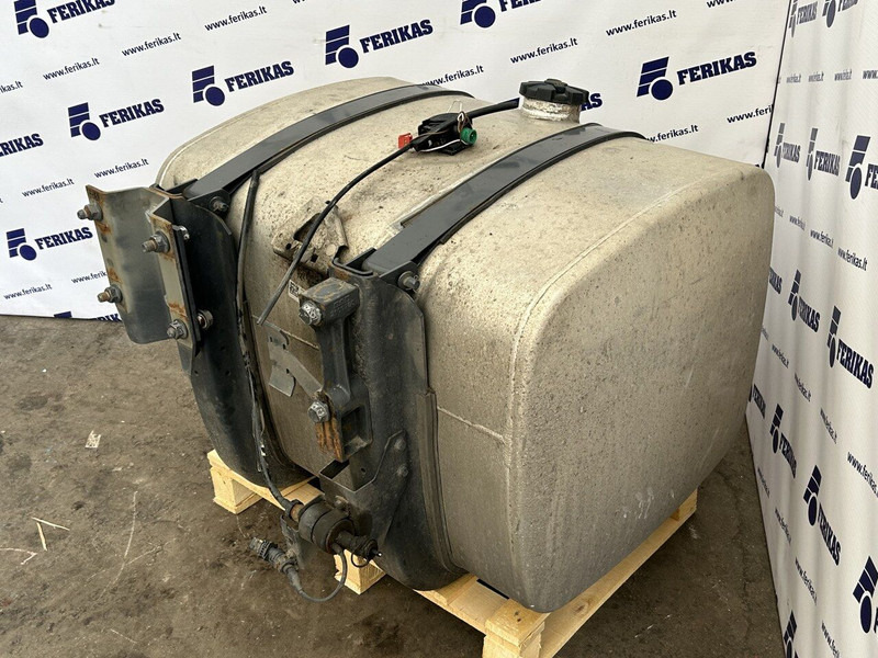 DAF 335L 620x675x860 - Depósito de combustible para Camión: foto 5 DAF 335L 620x675x860 - Depósito de combustible para Camión: foto 5