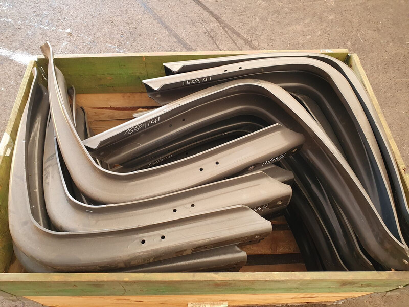 DAF original fuel tank brackets 620x675 - Sistema de combustible para Camión: foto 3 DAF original fuel tank brackets 620x675 - Sistema de combustible para Camión: foto 3