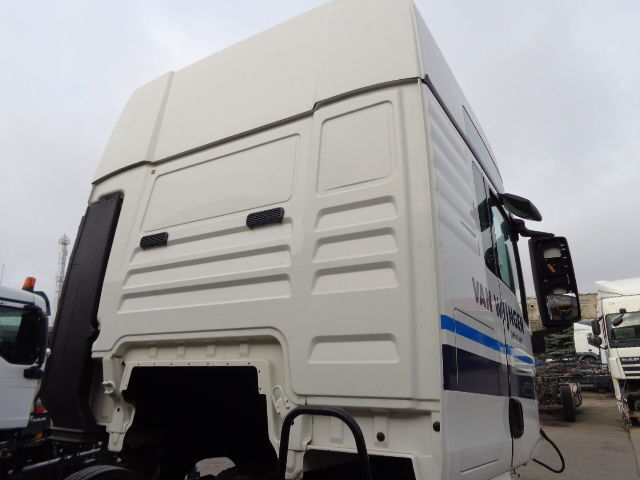 MAN Perfect condition EUROPE DELIVERY - Cabina e interior para Camión: foto 4 MAN Perfect condition EUROPE DELIVERY - Cabina e interior para Camión: foto 4