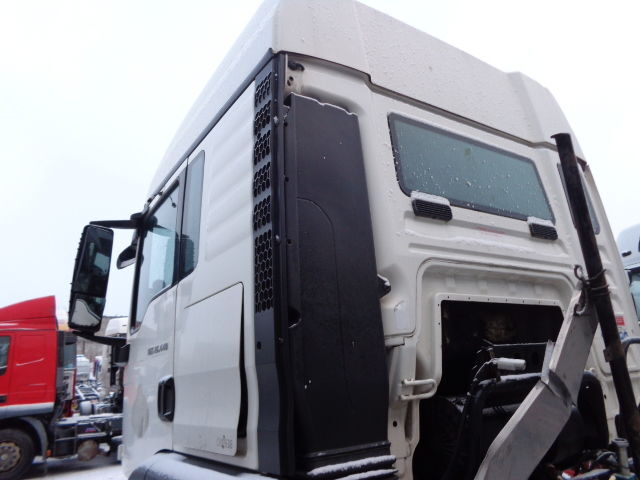 MAN TGS good condition cab ( EUROPE DELIVERY ) - Cabina e interior para Camión: foto 3 MAN TGS good condition cab ( EUROPE DELIVERY ) - Cabina e interior para Camión: foto 3