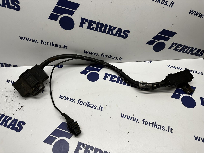 Mercedes-Benz battery sensor, klema - Sensor para Camión: foto 2 Mercedes-Benz battery sensor, klema - Sensor para Camión: foto 2