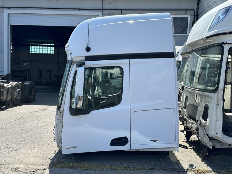 Mercedes-Benz cab - Cabina e interior para Camión: foto 4 Mercedes-Benz cab - Cabina e interior para Camión: foto 4