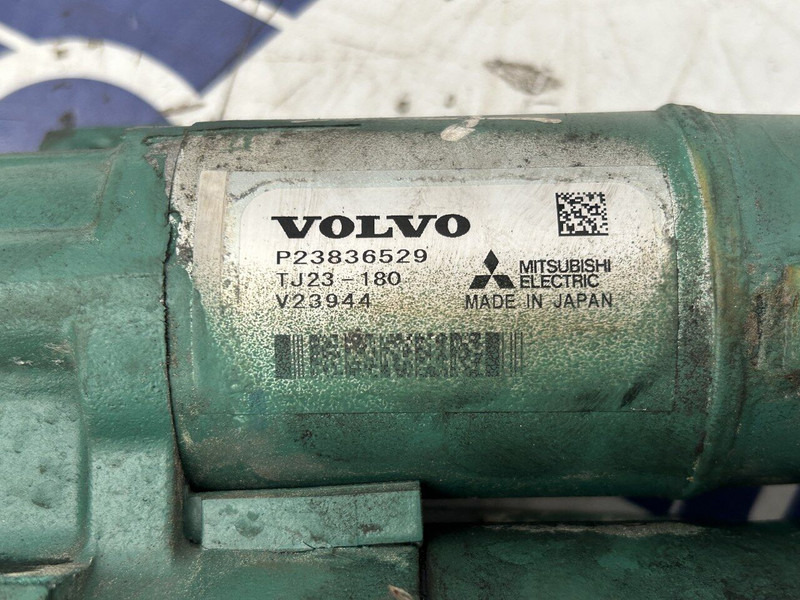 Volvo engine starter - Recambio para Camión: foto 4 Volvo engine starter - Recambio para Camión: foto 4