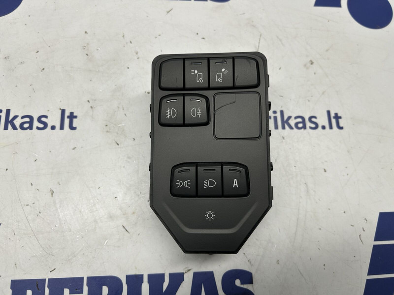 Scania R - Salpicadero para Camión: foto 1 Scania R - Salpicadero para Camión: foto 1