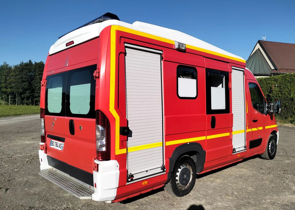Ambulancia Renault Master III 2.3 ambulans karetka kontener straż pogotowie: foto 7 Ambulancia Renault Master III 2.3 ambulans karetka kontener straż pogotowie: foto 7