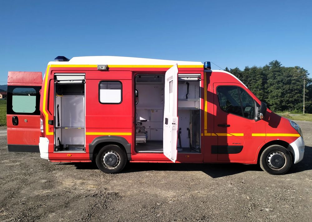 Ambulancia Renault Master III 2.3 ambulans karetka kontener straż pogotowie: foto 10 Ambulancia Renault Master III 2.3 ambulans karetka kontener straż pogotowie: foto 10