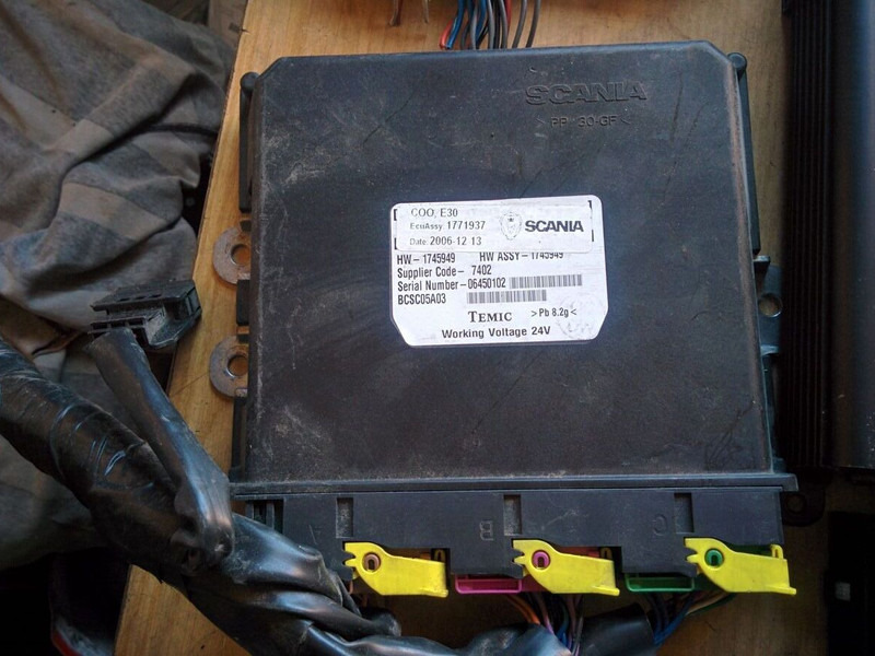 Bosch 1759696. 1851677. 1530440. 1526130. - Unidad de control: foto 1 Bosch 1759696. 1851677. 1530440. 1526130. - Unidad de control: foto 1