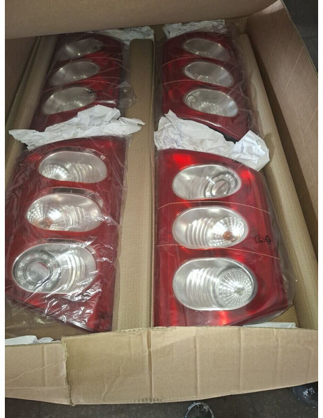 Volvo Б12 -9900 - Luz/ Iluminación: foto 2 Volvo Б12 -9900 - Luz/ Iluminación: foto 2