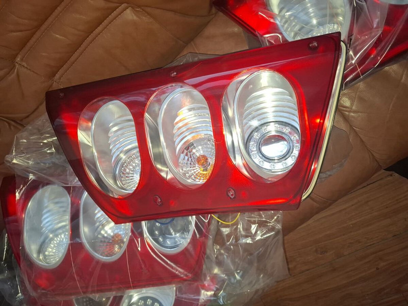 Volvo Б12 -9900 - Luz/ Iluminación: foto 1 Volvo Б12 -9900 - Luz/ Iluminación: foto 1
