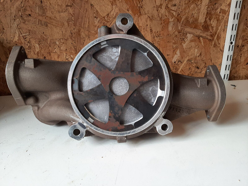 Volvo  - Bomba de refrigerante: foto 2 Volvo  - Bomba de refrigerante: foto 2