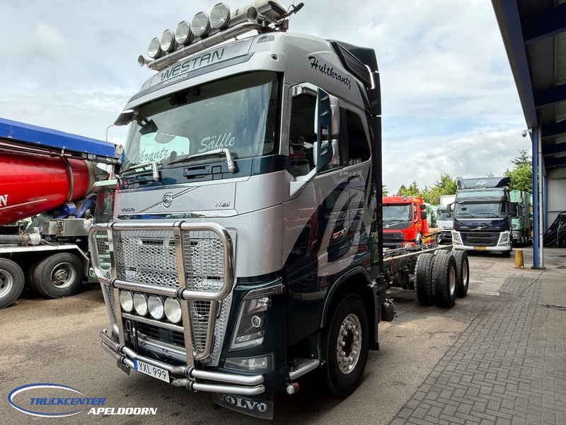 Volvo FH 750 6x4, Steel - Air, Globetrotter XL - Camión chasis: foto 2 Volvo FH 750 6x4, Steel - Air, Globetrotter XL - Camión chasis: foto 2