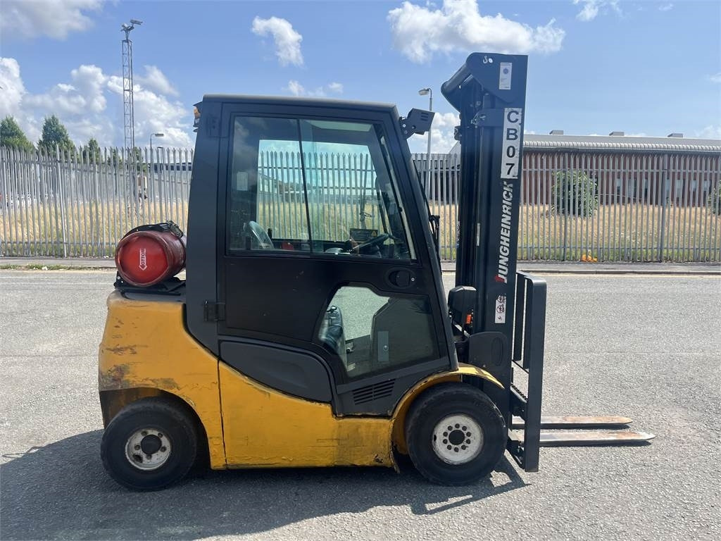 Jungheinrich TFG425S - Carretilla elevadora de gas: foto 4 Jungheinrich TFG425S - Carretilla elevadora de gas: foto 4