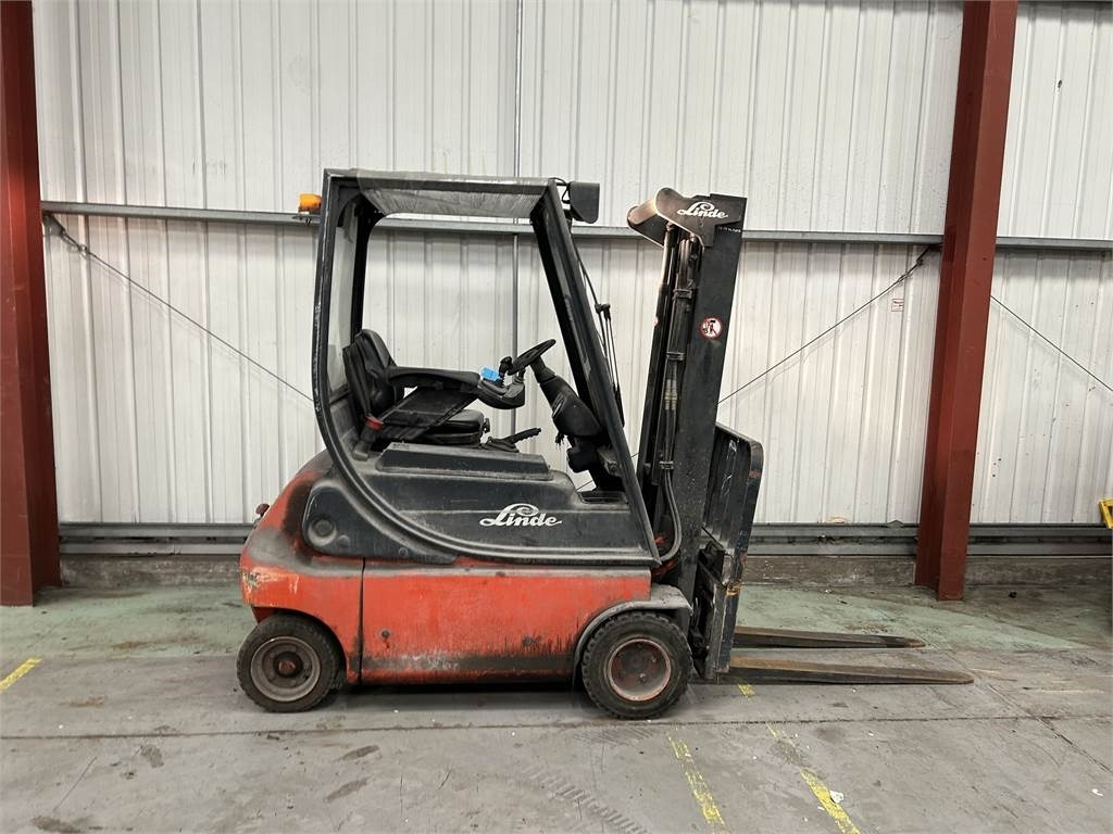 Linde E18P-02  - Carretilla elevadora eléctrica: foto 5 Linde E18P-02  - Carretilla elevadora eléctrica: foto 5