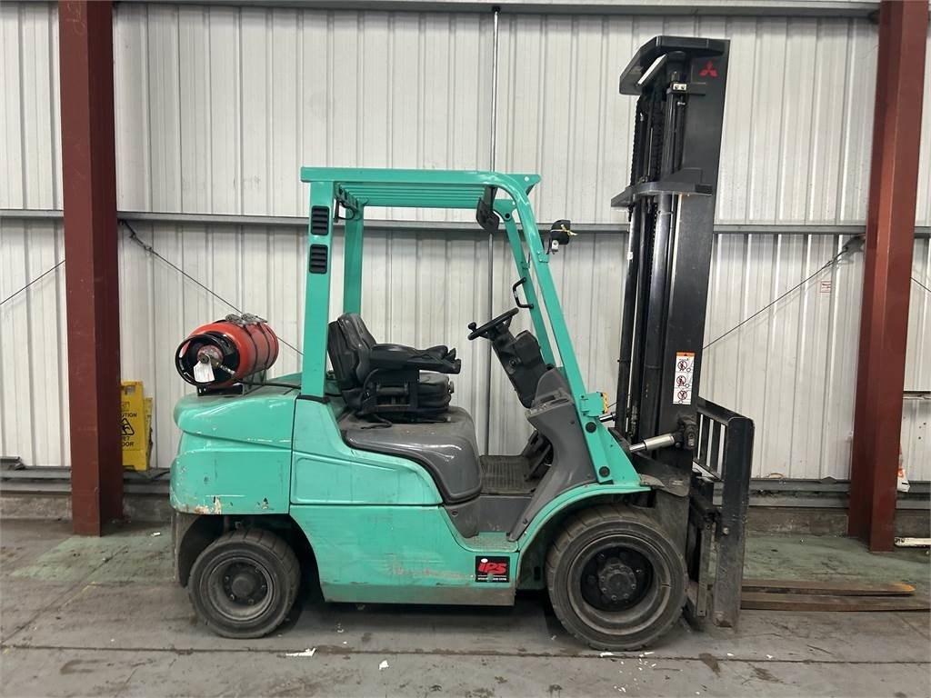 Mitsubishi FG30NT - Carretilla elevadora de gas: foto 5 Mitsubishi FG30NT - Carretilla elevadora de gas: foto 5