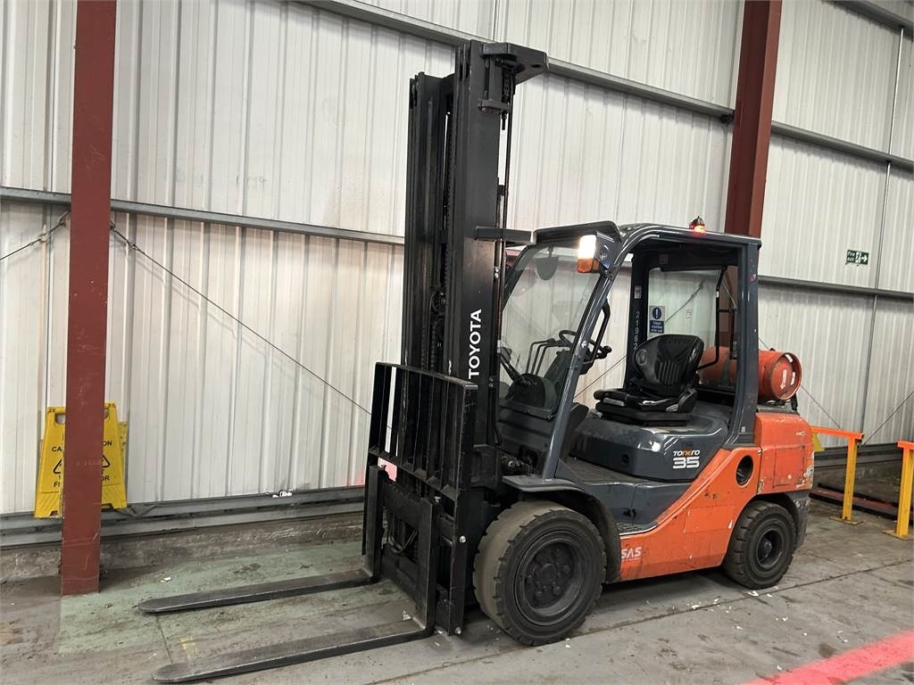 Toyota 02-8FGJF35  - Carretilla elevadora de gas: foto 2 Toyota 02-8FGJF35  - Carretilla elevadora de gas: foto 2