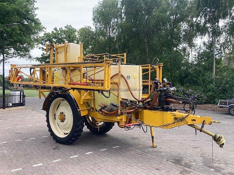 Pulverizador arrastrado Dubex Nestor: foto 6 Pulverizador arrastrado Dubex Nestor: foto 6