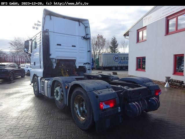 MAN TGX 26.580 6x2/4 BLS 6x2/4 Vorlaufachse - Cabeza tractora: foto 3 MAN TGX 26.580 6x2/4 BLS 6x2/4 Vorlaufachse - Cabeza tractora: foto 3