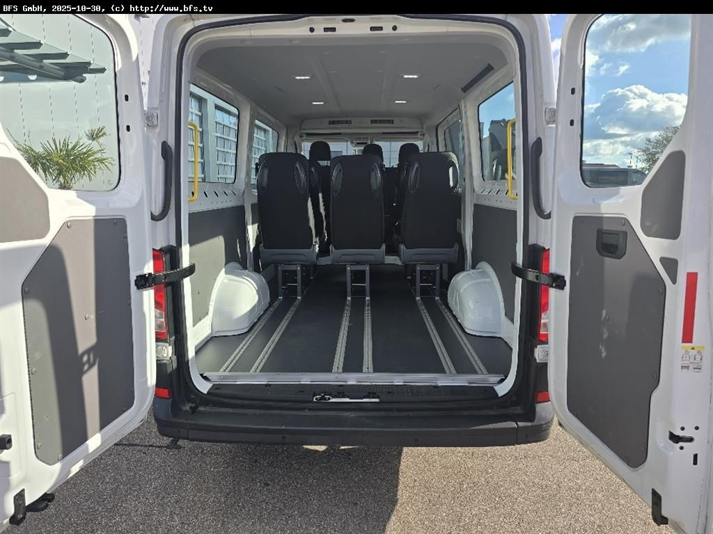 MAN TGE 3.140 4x2 F SB Kleinbus 9-Sitzer - Minibús, Furgoneta de pasajeros: foto 3 MAN TGE 3.140 4x2 F SB Kleinbus 9-Sitzer - Minibús, Furgoneta de pasajeros: foto 3