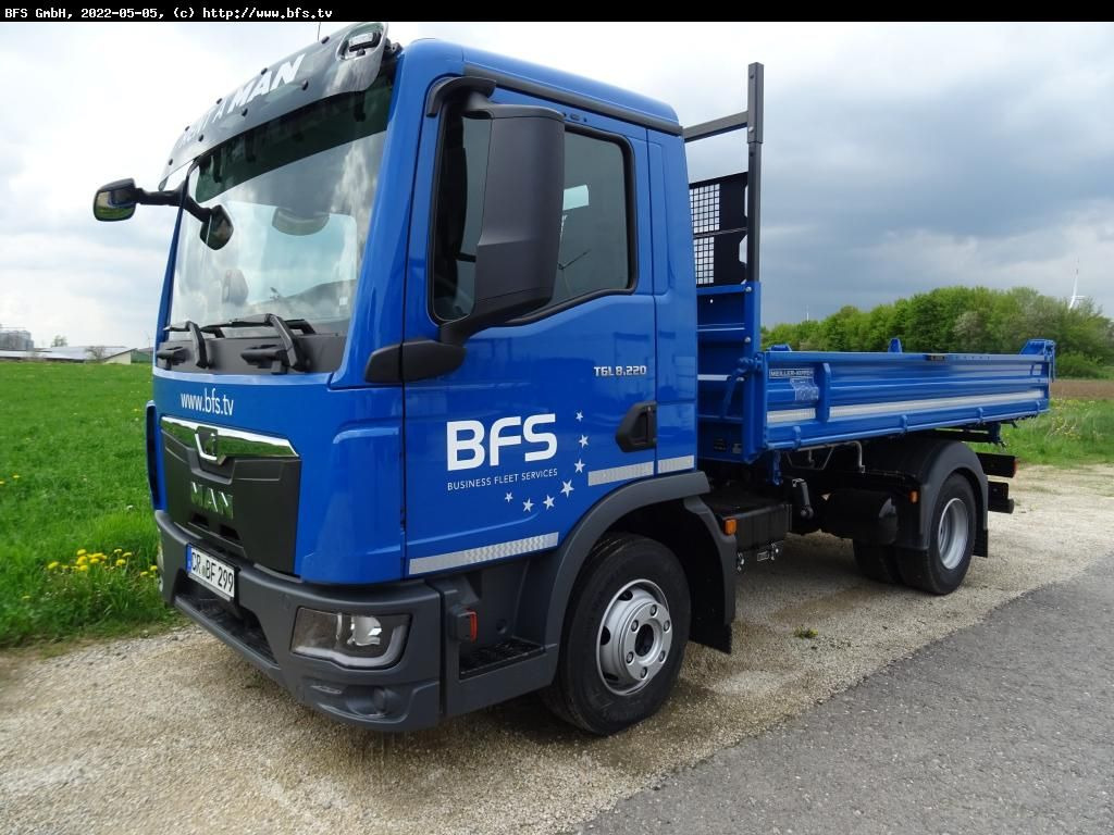 MAN TGL (TG3) 8.220 4x2 BB CH TG3, Automatik - Furgoneta basculante: foto 1 MAN TGL (TG3) 8.220 4x2 BB CH TG3, Automatik - Furgoneta basculante: foto 1