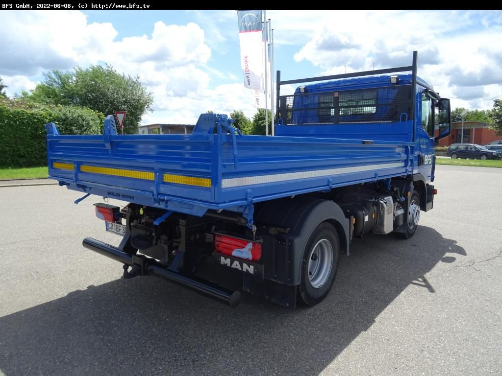 MAN TGL (TG3) 8.220 4x2 BB CH TG3, Schalter - Furgoneta basculante: foto 2 MAN TGL (TG3) 8.220 4x2 BB CH TG3, Schalter - Furgoneta basculante: foto 2