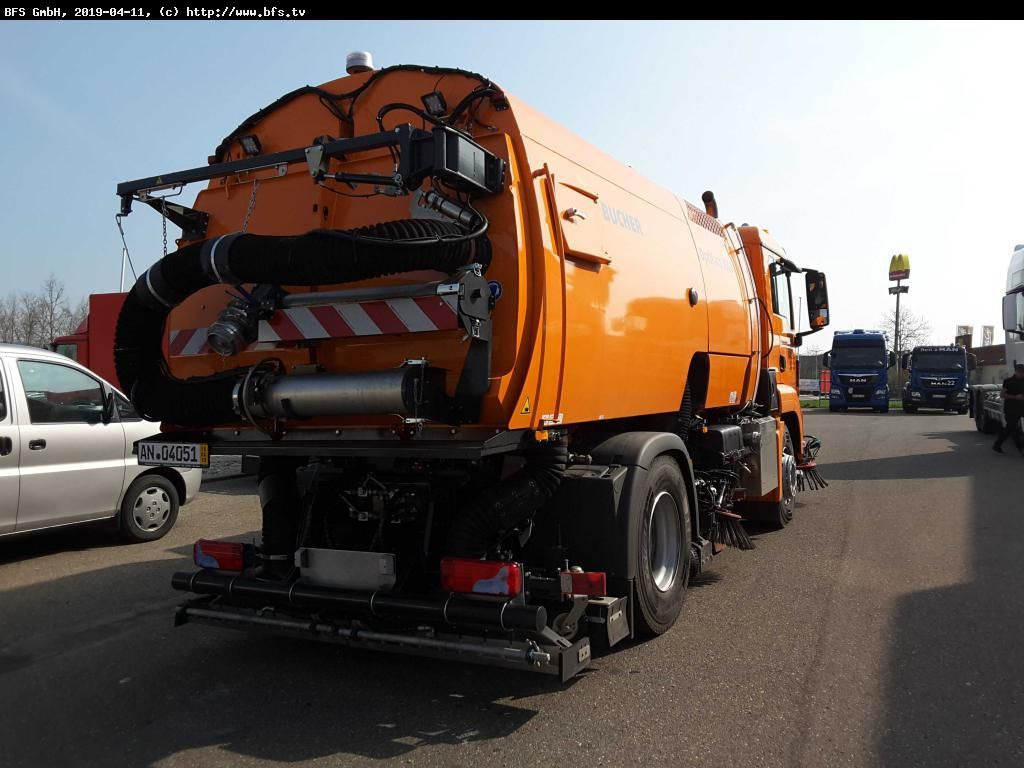 MAN TGS 18.360 4X2 LL Bucher OF 8000 RS beids. WK HD - Barredora vial: foto 2 MAN TGS 18.360 4X2 LL Bucher OF 8000 RS beids. WK HD - Barredora vial: foto 2