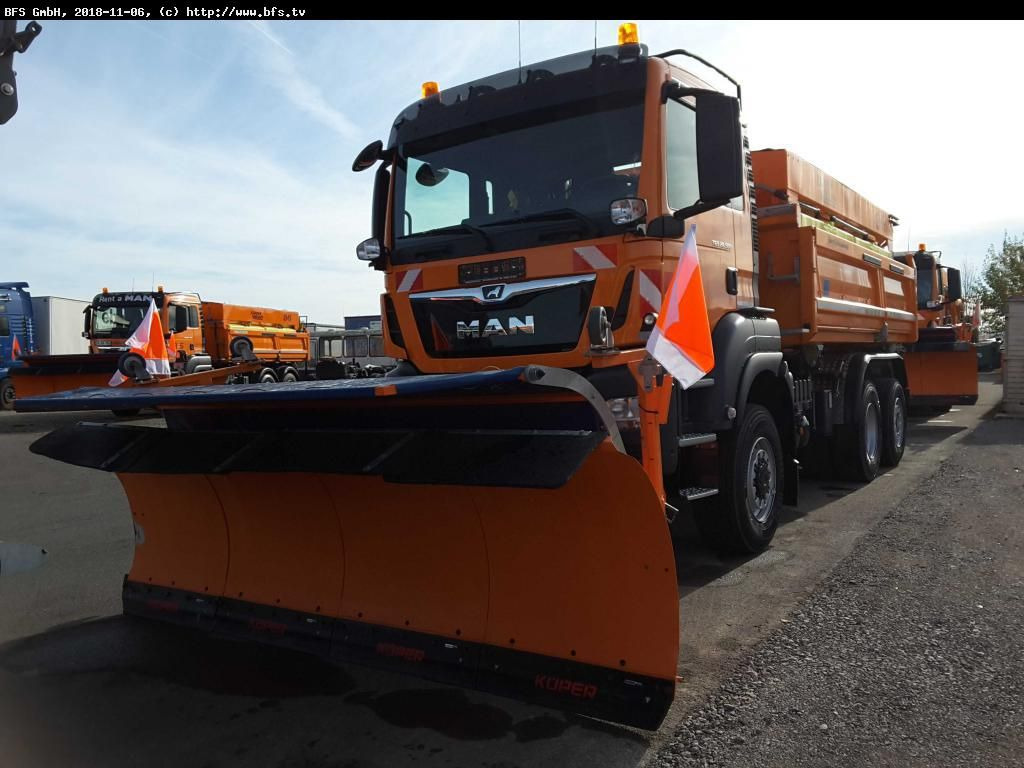MAN TGS 28.500 6x4-4 BL 3-Seiten-Kipper, Bordmatik l - Camión volquete: foto 1 MAN TGS 28.500 6x4-4 BL 3-Seiten-Kipper, Bordmatik l - Camión volquete: foto 1