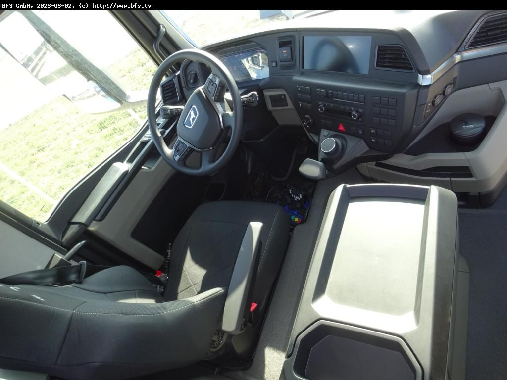 MAN TGS (TG3) 18.470 4x4H BL CH TG3 Hydrodrive, HMF, MAN TGS (TG3) 18.470 4x4H BL CH TG3 Hydrodrive, HMF, - Camión volquete: foto 4 MAN TGS (TG3) 18.470 4x4H BL CH TG3 Hydrodrive, HMF, MAN TGS (TG3) 18.470 4x4H BL CH TG3 Hydrodrive, HMF, - Camión volquete: foto 4