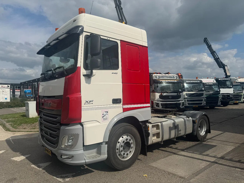 DAF XF 440 4X2 EURO 6 STANDKLIMA NIGHT LOCK - Cabeza tractora: foto 1 DAF XF 440 4X2 EURO 6 STANDKLIMA NIGHT LOCK - Cabeza tractora: foto 1