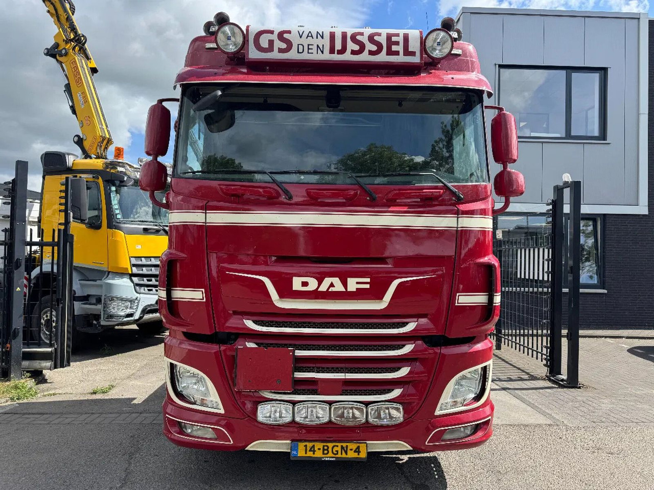 DAF XF 440 4X2 - EURO 6 + TÜV 03-2026 - Cabeza tractora: foto 2 DAF XF 440 4X2 - EURO 6 + TÜV 03-2026 - Cabeza tractora: foto 2