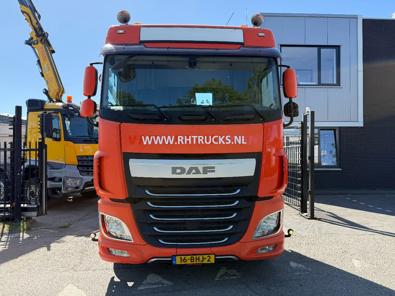 DAF XF 460 6X2 EURO 6 - ONLY 641.670 KM - Cabeza tractora: foto 3 DAF XF 460 6X2 EURO 6 - ONLY 641.670 KM - Cabeza tractora: foto 3