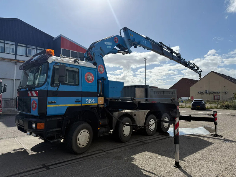 MAN 33.463 33-463 8x4 met 62 effer kraan 6x uitschuifbaar - Cabeza tractora: foto 1 MAN 33.463 33-463 8x4 met 62 effer kraan 6x uitschuifbaar - Cabeza tractora: foto 1