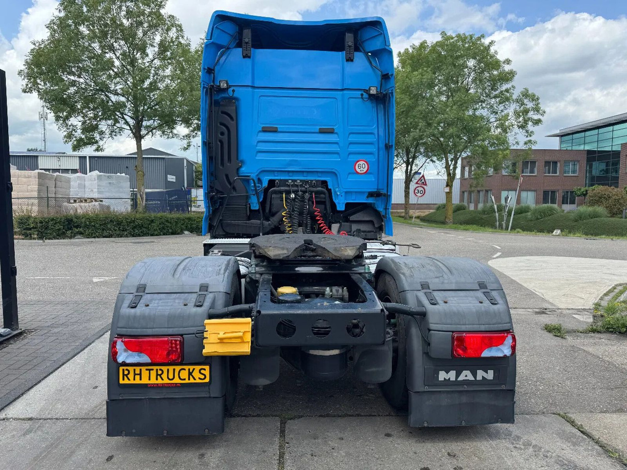 MAN TGX 18.460 4X2 EURO 6 ONLY 439042 KM TÜV TILL 02 - Cabeza tractora: foto 5 MAN TGX 18.460 4X2 EURO 6 ONLY 439042 KM TÜV TILL 02 - Cabeza tractora: foto 5