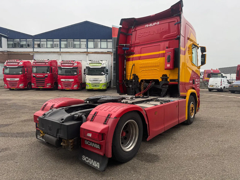 Scania R450 4X2 EURO 6 ADR SKIRTS DOUBLE TANK - Cabeza tractora: foto 5 Scania R450 4X2 EURO 6 ADR SKIRTS DOUBLE TANK - Cabeza tractora: foto 5