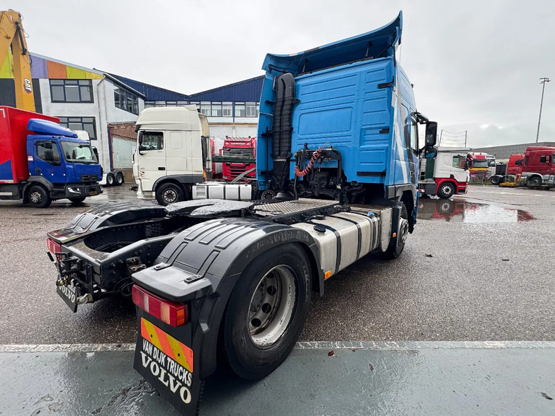 Volvo FM 330 4X2 EURO 5 ONLY 519.822 KM SPOILERS HOLLAND TRUCK - Cabeza tractora: foto 4 Volvo FM 330 4X2 EURO 5 ONLY 519.822 KM SPOILERS HOLLAND TRUCK - Cabeza tractora: foto 4