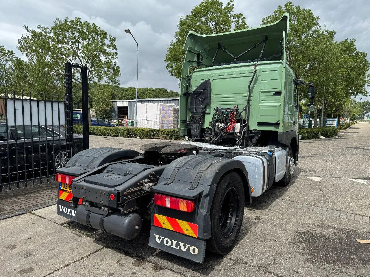 Volvo FM 420 4X2 - DIESEL & LNG GAS - Cabeza tractora: foto 5 Volvo FM 420 4X2 - DIESEL & LNG GAS - Cabeza tractora: foto 5