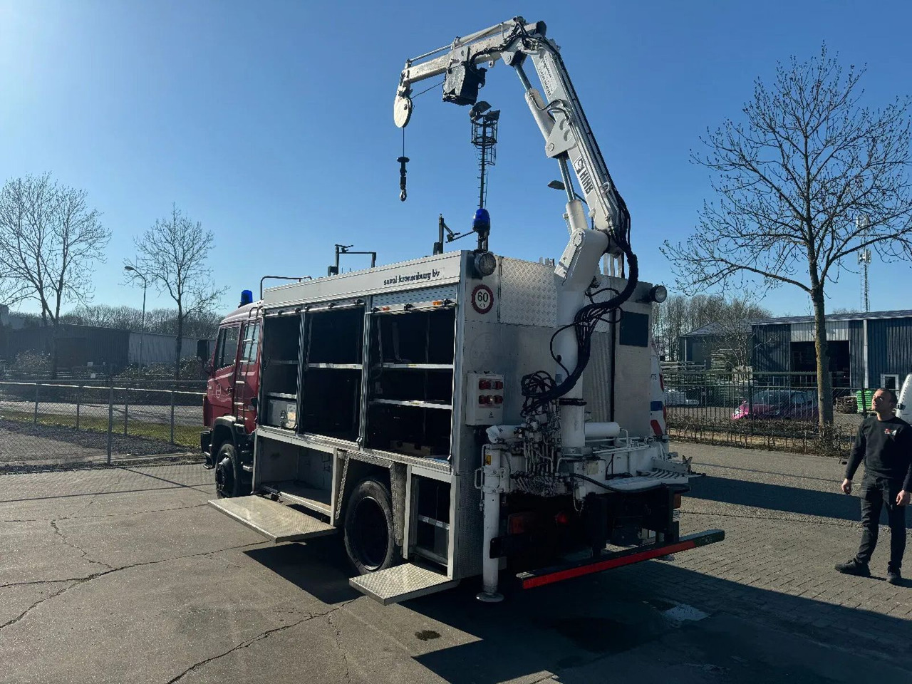 Mercedes-Benz 1117 4X2 FIRE TRUCK HIAB 050A ONLY 105787 KM - Camión, Camión grúa: foto 4 Mercedes-Benz 1117 4X2 FIRE TRUCK HIAB 050A ONLY 105787 KM - Camión, Camión grúa: foto 4