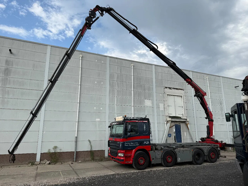 DAF CF 85.460 8X2 + YEAR 2016 HMF CRANE 2620-K4 + FLYJIB + WINCH + REMOTE - Camión con equipo de cable, Camión grúa: foto 4 DAF CF 85.460 8X2 + YEAR 2016 HMF CRANE 2620-K4 + FLYJIB + WINCH + REMOTE - Camión con equipo de cable, Camión grúa: foto 4