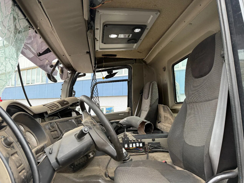 Camión multibasculante DAF CF 85.460 8X4 EURO 5 - FULL STEEL SUSP. - MANUAL GEAR - BIG AXLES + VDL HOOKLIFT: foto 9