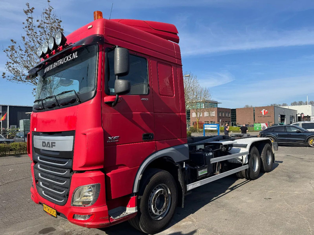 Camión multibasculante DAF XF 460 6X2 EURO 6 VDL HOOK 20T: foto 8