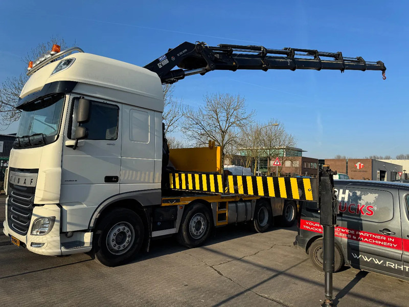 DAF XF 460 8X2 - EURO 6 + HIAB 855 EP-6 + REMOTE + STEERING AXLE - Camión grúa: foto 1 DAF XF 460 8X2 - EURO 6 + HIAB 855 EP-6 + REMOTE + STEERING AXLE - Camión grúa: foto 1