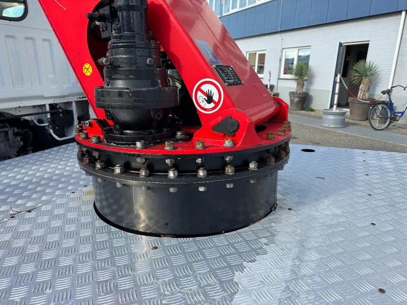 Nissan Cabstar PALFINGER HOOGWERKER 20 METER 35.14 - Furgoneta: foto 5 Nissan Cabstar PALFINGER HOOGWERKER 20 METER 35.14 - Furgoneta: foto 5