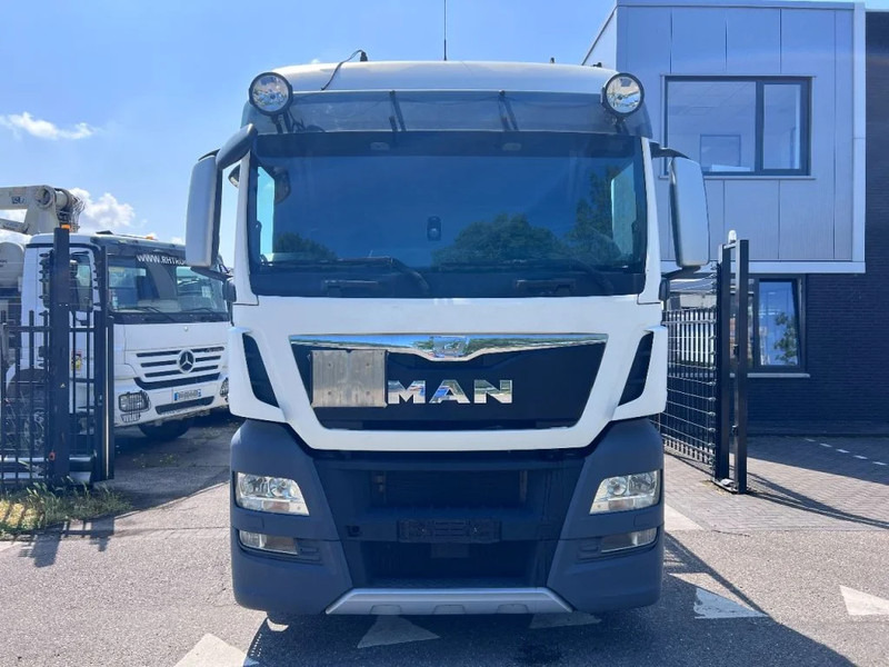 MAN TGX 26.560 6X2 EURO 6 - 11.500L VACUUM CLEANER - 2 COMPARTIMENTEN + INTARDER - Limpieza de alcantarillado: foto 2 MAN TGX 26.560 6X2 EURO 6 - 11.500L VACUUM CLEANER - 2 COMPARTIMENTEN + INTARDER - Limpieza de alcantarillado: foto 2
